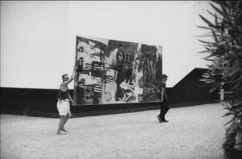 Biennale de Venise 1964 : installation de l’exposition de Robert Rauschenberg au pavillon américain © • Crédits : DR