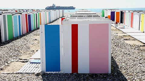 Karel Martens (Pays-Bas), Couleurs sur la plage, 2017/2018