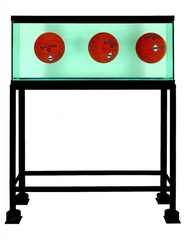 Three Ball Total Equilibrium Tank (Dr. J Silver Series), 1985 / Museum Of Contemporary Art Chicago, Gerald S. Elliott Collection, 1995.55.A-K © DR