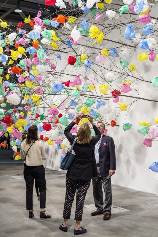 Pascale Marthine Tayou, Plastic Tree, 2014 Unlimited in Basel 2015 © Art Basel