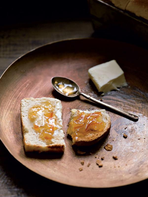 Jackson’s White Bread with local handmade preserves and butter © Robyn Lea